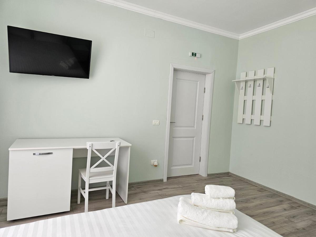 Colt De Rai Bed and Breakfast Hîrtoape Exteriör bild